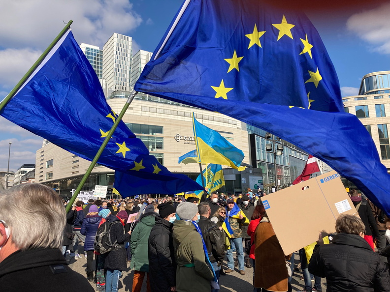 UkraineKundgebungFrankfurt-000-2022_03_06-13_54_35.jpeg
